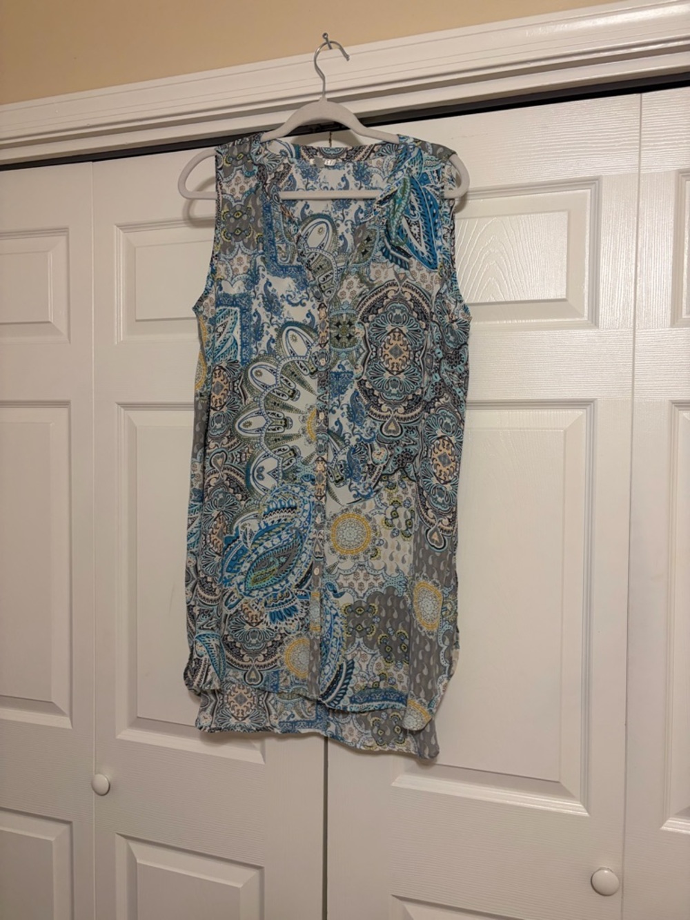 Spense Blue Paisley Sleeveless Camisole